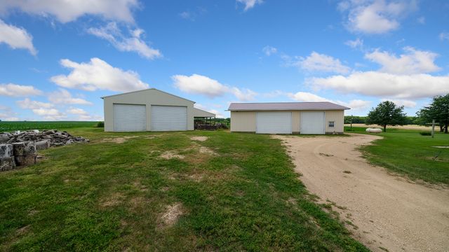 10245 W Penn Corner, Polo, IL 61064