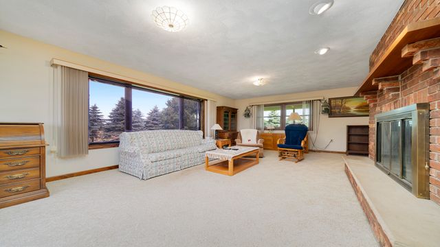10245 W Penn Corner, Polo, IL 61064