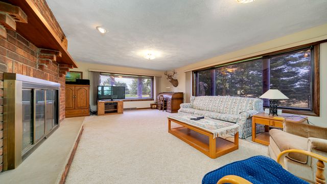 10245 W Penn Corner, Polo, IL 61064