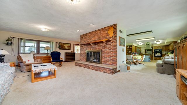10245 W Penn Corner, Polo, IL 61064