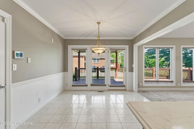 7701 Kendrick Crossing Ln, Louisville, KY 40291