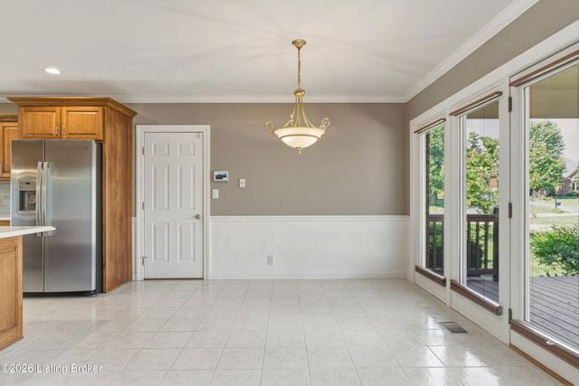 7701 Kendrick Crossing Ln, Louisville, KY 40291