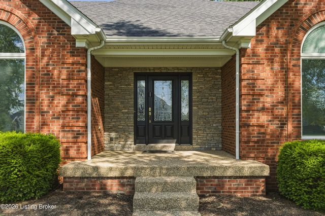 7701 Kendrick Crossing Ln, Louisville, KY 40291