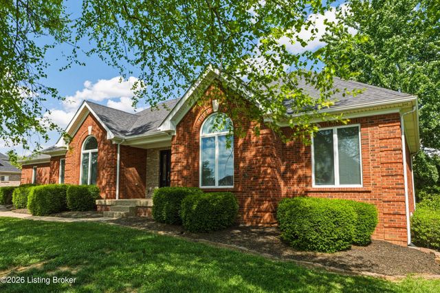 7701 Kendrick Crossing Ln, Louisville, KY 40291
