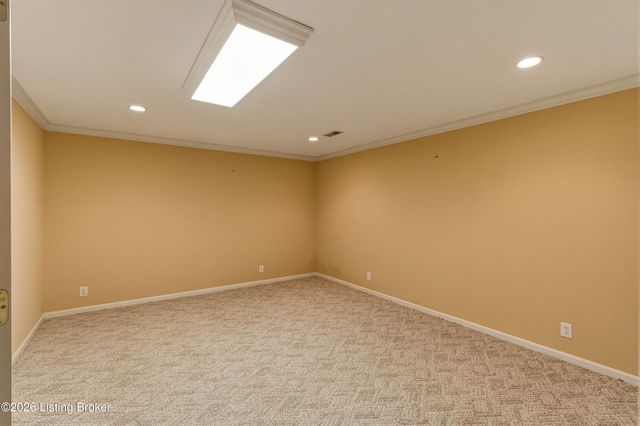 7701 Kendrick Crossing Ln, Louisville, KY 40291