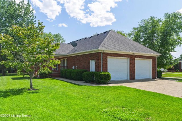 7701 Kendrick Crossing Ln, Louisville, KY 40291