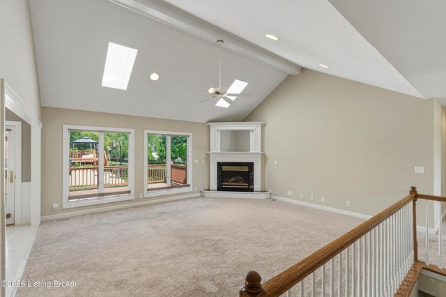 7701 Kendrick Crossing Ln, Louisville, KY 40291
