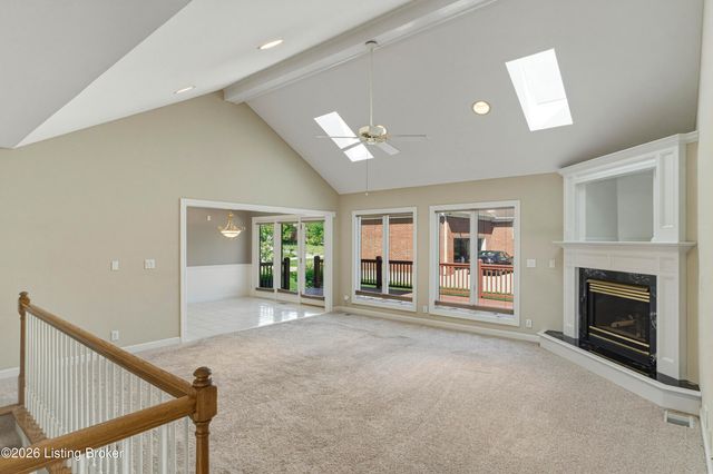 7701 Kendrick Crossing Ln, Louisville, KY 40291