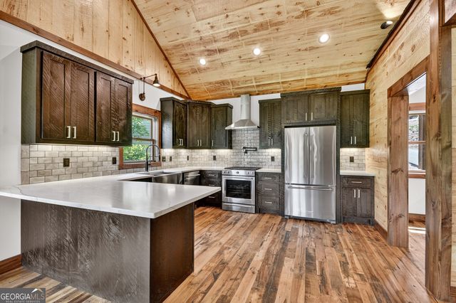 411 Amber Ridge, Blue Ridge, GA 30513