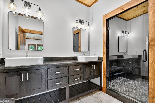 411 Amber Ridge, Blue Ridge, GA 30513