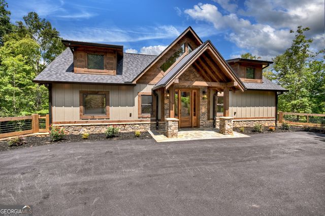 411 Amber Ridge, Blue Ridge, GA 30513