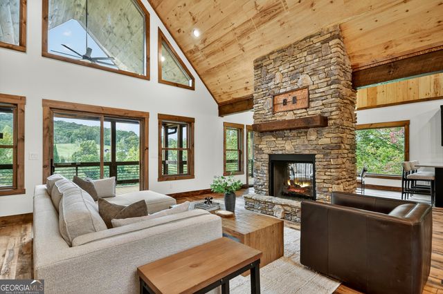 411 Amber Ridge, Blue Ridge, GA 30513