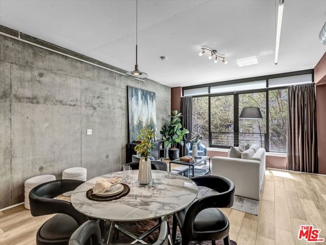 1111 S Grand Avenue 412, Los Angeles, CA 90015