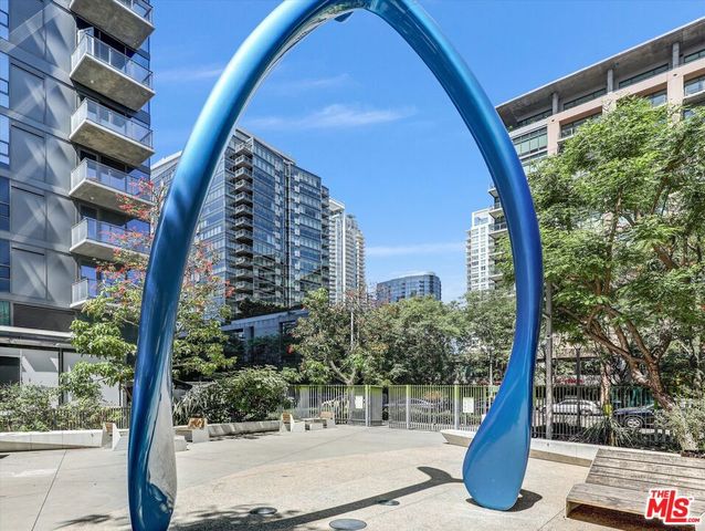 1111 S Grand Avenue 412, Los Angeles, CA 90015