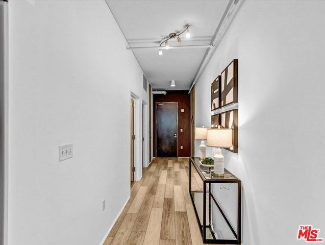 1111 S Grand Avenue 412, Los Angeles, CA 90015