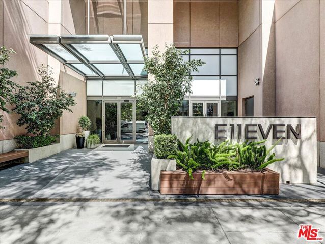 1111 S Grand Avenue 412, Los Angeles, CA 90015