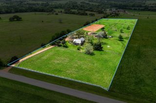 6055 Cedar Hill Road, Brenham, TX 77833