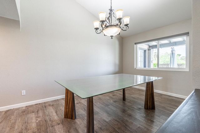 1914 E Beck Lane, Phoenix, AZ 85022