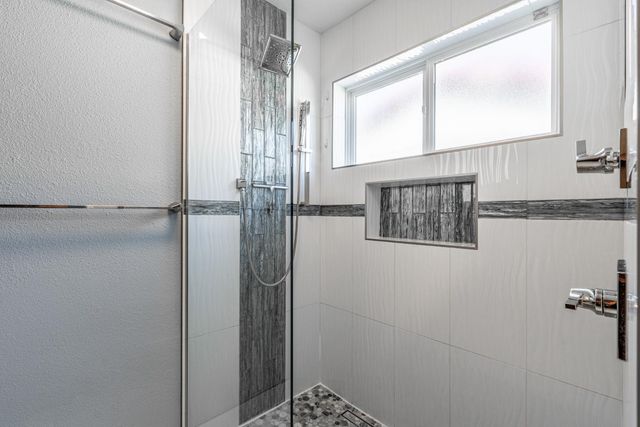 1914 E Beck Lane, Phoenix, AZ 85022