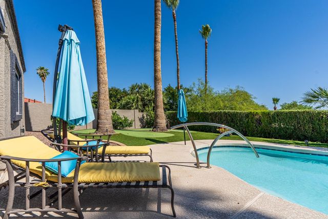 1914 E Beck Lane, Phoenix, AZ 85022