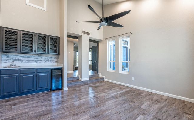 1914 E Beck Lane, Phoenix, AZ 85022