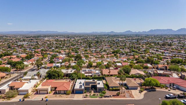 1914 E Beck Lane, Phoenix, AZ 85022