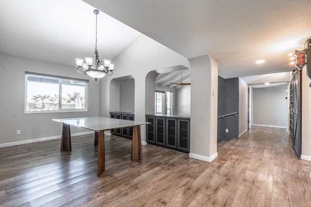 1914 E Beck Lane, Phoenix, AZ 85022