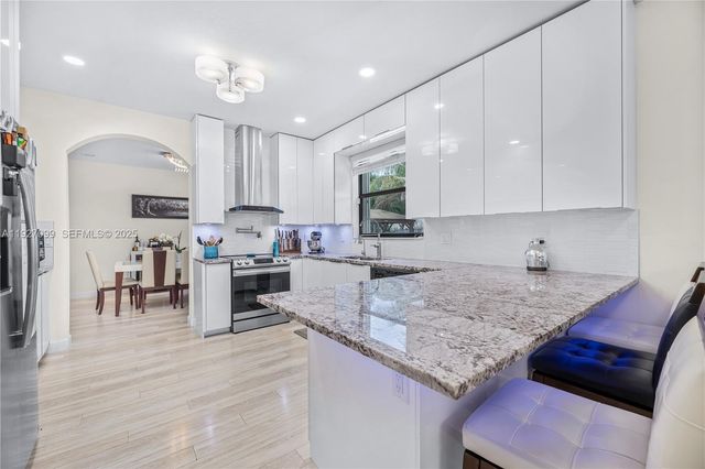 3461 SE 1st St, Homestead, FL 33033