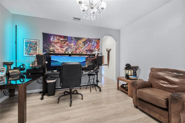 3461 SE 1st St, Homestead, FL 33033