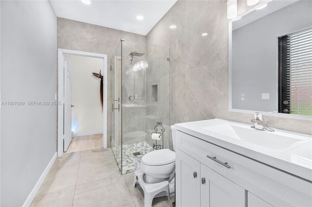 3461 SE 1st St, Homestead, FL 33033