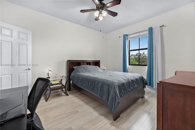 3461 SE 1st St, Homestead, FL 33033