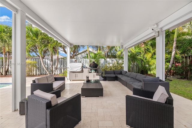 3461 SE 1st St, Homestead, FL 33033