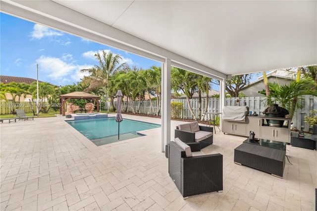 3461 SE 1st St, Homestead, FL 33033