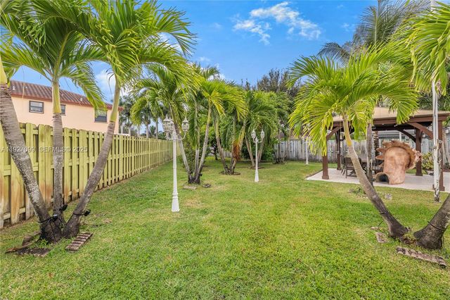 3461 SE 1st St, Homestead, FL 33033