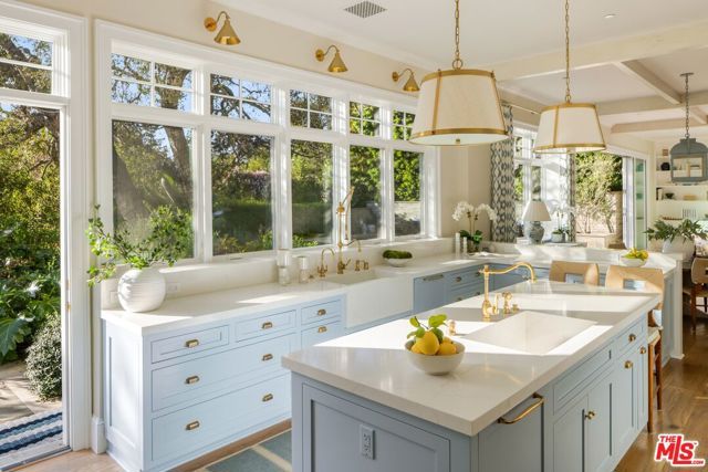 782 Ranch Lane, Pacific Palisades (los Angeles), CA 90272