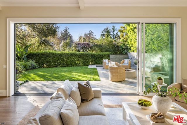 782 Ranch Lane, Pacific Palisades (los Angeles), CA 90272