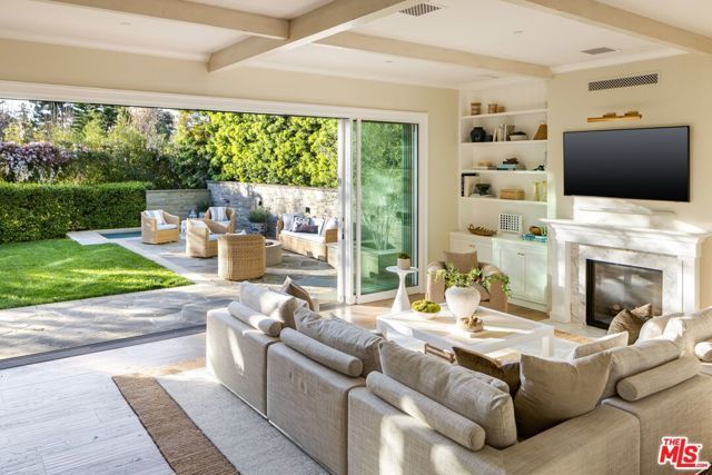 782 Ranch Lane, Pacific Palisades (los Angeles), CA 90272