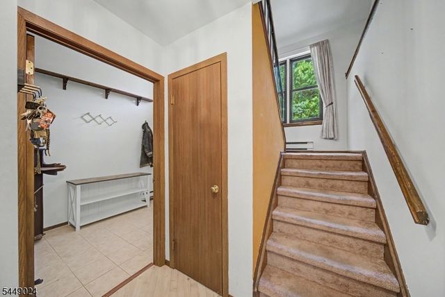 205 Joseph Ln, Mine Hill Twp., NJ 07803