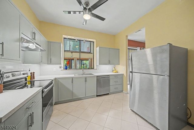 205 Joseph Ln, Mine Hill Twp., NJ 07803