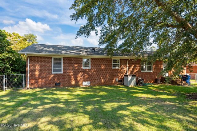 1115 Harper Drive, Kinston, NC 28501