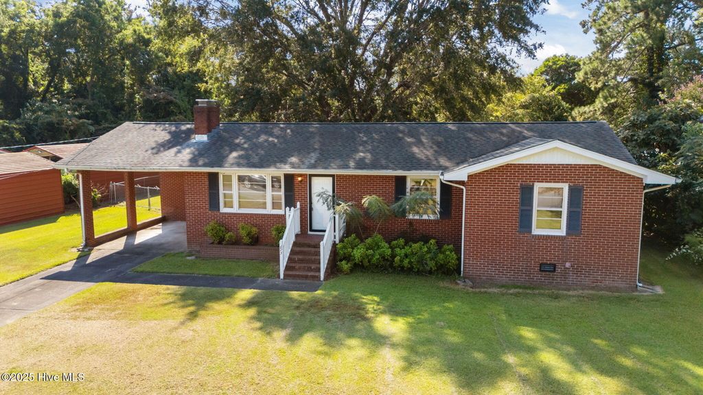 1115 Harper Drive, Kinston, NC 28501
