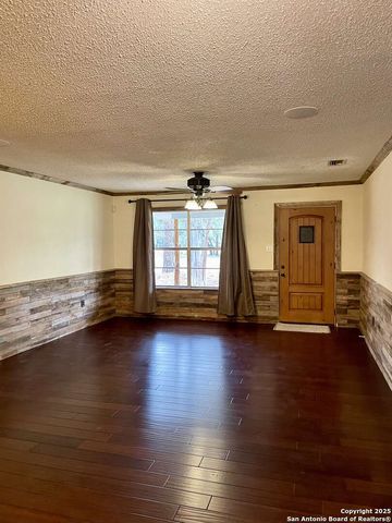 1380 County Road 6723, Natalia, TX 78059