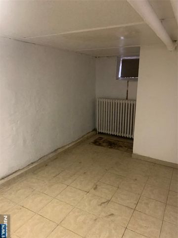 210 Day Avenue, Cliffside Park, NJ 07010