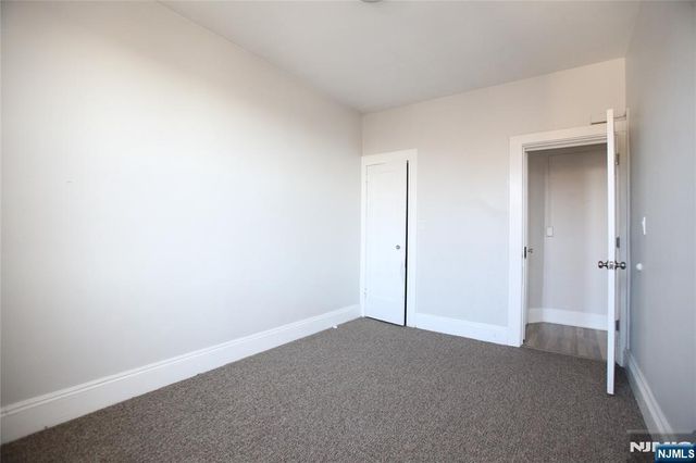 210 Day Avenue, Cliffside Park, NJ 07010