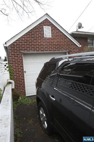 210 Day Avenue, Cliffside Park, NJ 07010