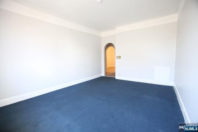 210 Day Avenue, Cliffside Park, NJ 07010