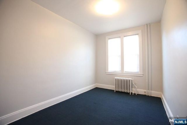 210 Day Avenue, Cliffside Park, NJ 07010