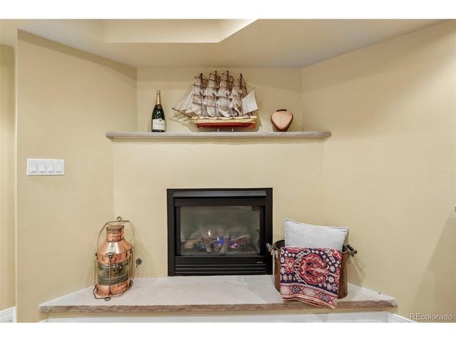 7154 Burgundy Dr, Niwot, CO 80503