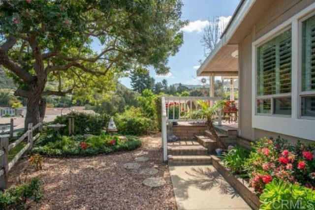 8975 Lawrence Welk 284, Escondido, CA 92026