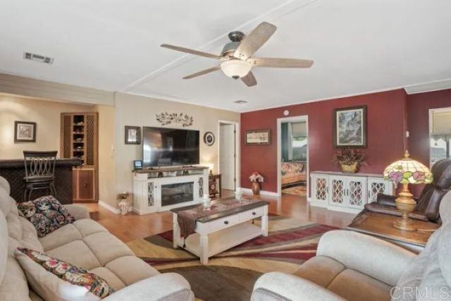 8975 Lawrence Welk 284, Escondido, CA 92026